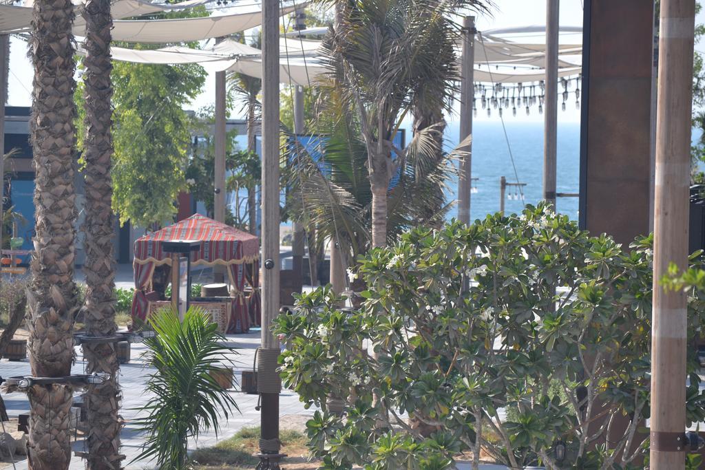 Regent Beach Resort Dubai Exterior foto